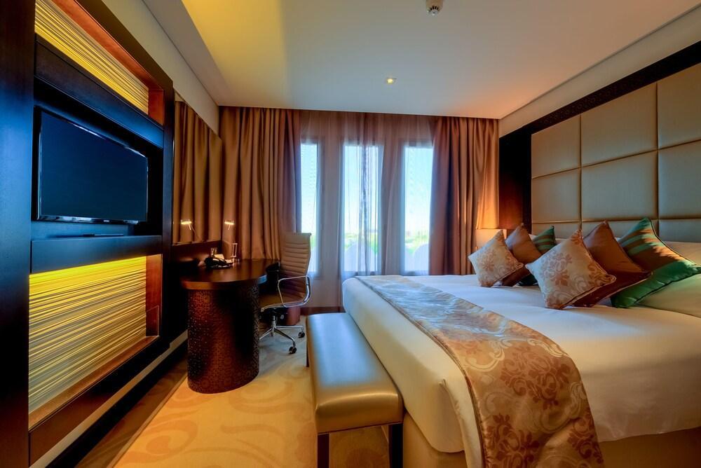 Holiday Inn Muscat Alseeb By Ihg Екстериор снимка
