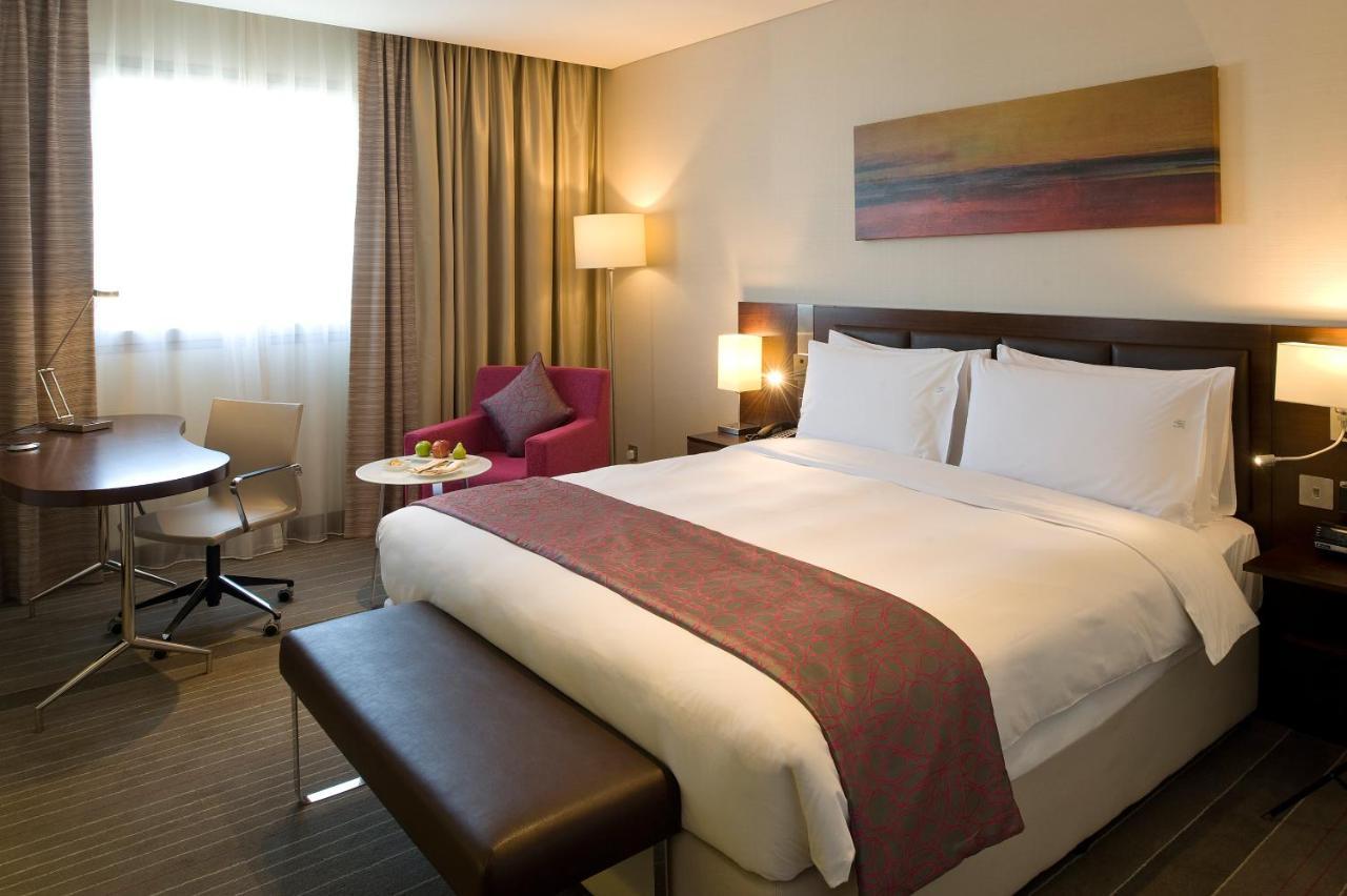 Holiday Inn Muscat Alseeb By Ihg Екстериор снимка