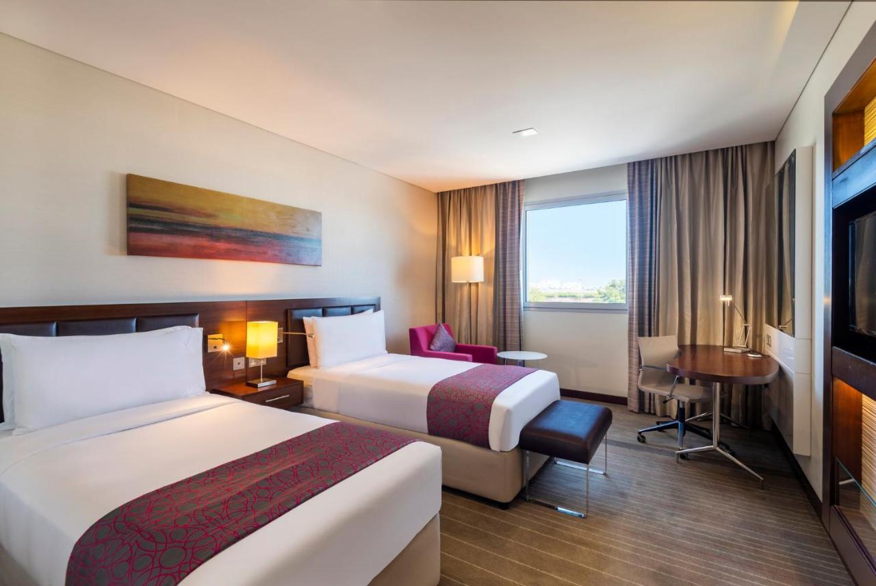 Holiday Inn Muscat Alseeb By Ihg Екстериор снимка